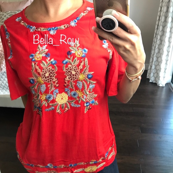 Tops - 🚫SOLD OUT🚫///V͜͡A͜͡L͜͡E͜͡N͜͡C͜͡I͜͡A͜͡